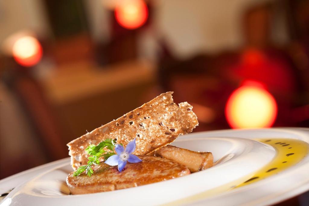 Hotel Restaurant Logis La Palette Wettolsheim Exterior foto